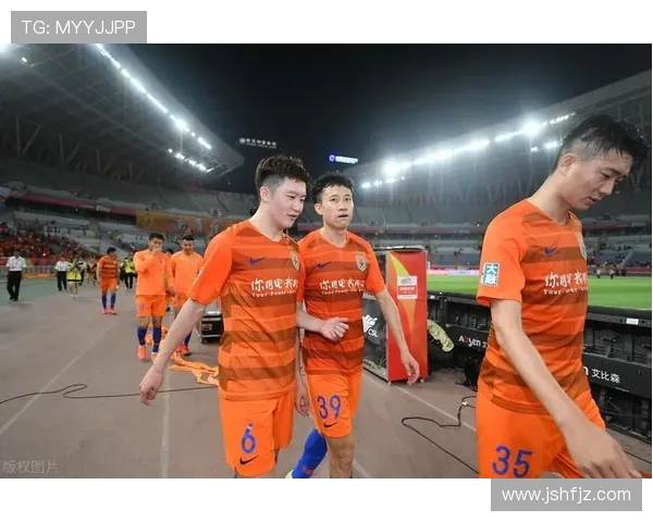 成都篮球队心理素质强劲跻身全国第七名展现团队精神与竞技实力