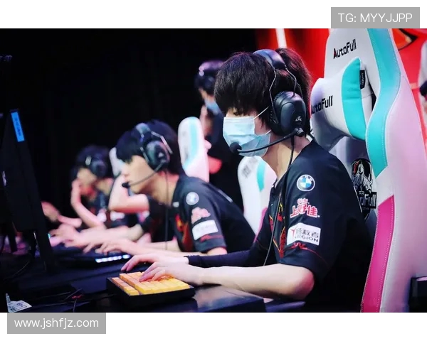 英雄联盟最新力量排行榜揭晓FPX战队荣登第九名引发热议