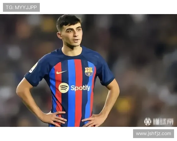 克罗斯：从足球场上的中场指挥官到全球品牌代言人的传奇之路