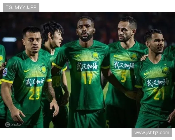 国安与墨尔本胜利精彩对决回顾分析及赛后亮点总结