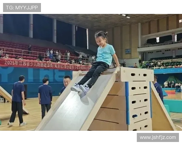 南京极限运动队揭秘：灵活性训练与极限挑战的完美结合